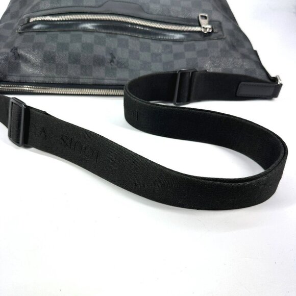 LOUIS VUITTON Damier Graphite Mick MM Crossbody Messenger Shoulder Bag - Picture 6 of 16